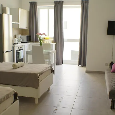 Wonderful Apartments With Shared Jacuzzi And Panorama Rooftop Gzira Exterior photo