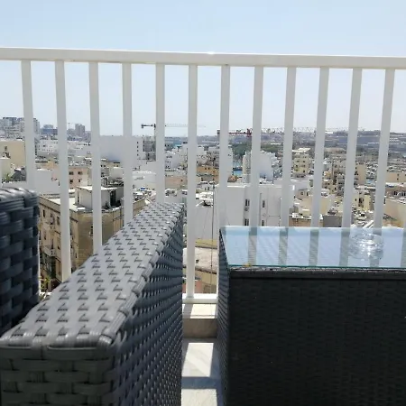 Wonderful Apartments With Shared Jacuzzi And Panorama Rooftop Gzira Exterior photo