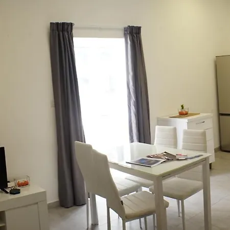 Wonderful Apartments With Shared Jacuzzi And Panorama Rooftop Gzira Exterior photo