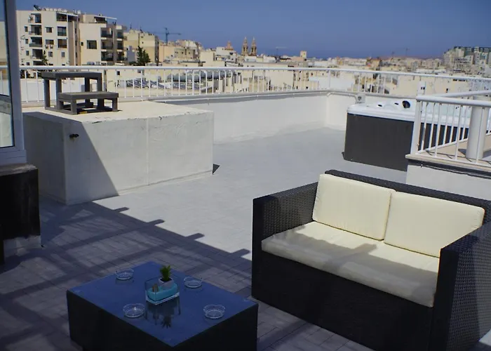 Wonderful Apartments With Shared Jacuzzi And Panorama Rooftop