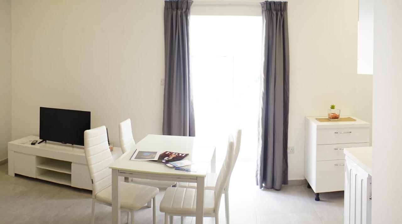 Wonderful With Shared Jacuzzi And Panorama Rooftop * Gzira