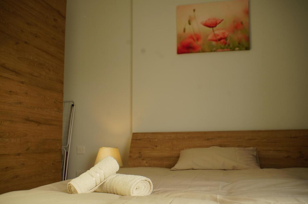 Wonderful With Shared Jacuzzi And Panorama Rooftop Gzira