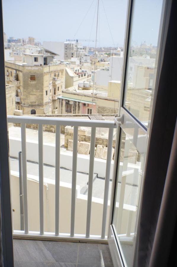 Wonderful With Shared Jacuzzi And Panorama Rooftop Apartment