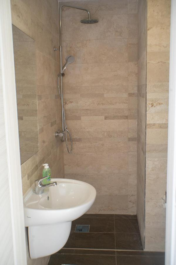 Wonderful With Shared Jacuzzi And Panorama Rooftop Apartment